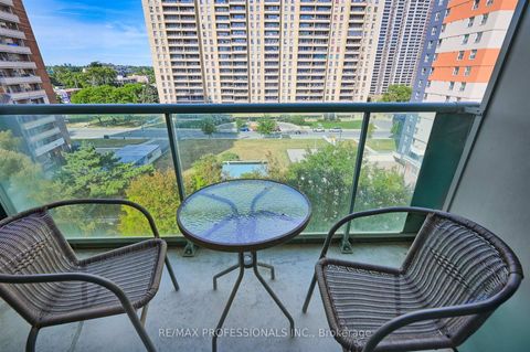 Photo 12 at 814 - 17 Michael Power Place, City Centre West, Toronto