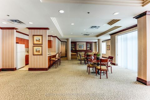 Photo 16 at 814 - 17 Michael Power Place, City Centre West, Toronto