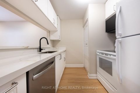 Photo 7 at 722 - 1450 Glen Abbey Gate, GA Glen Abbey, Oakville