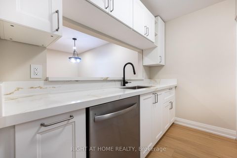 Photo 9 at 722 - 1450 Glen Abbey Gate, GA Glen Abbey, Oakville