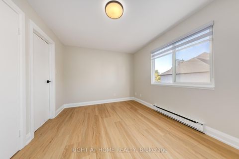 Photo 12 at 722 - 1450 Glen Abbey Gate, GA Glen Abbey, Oakville