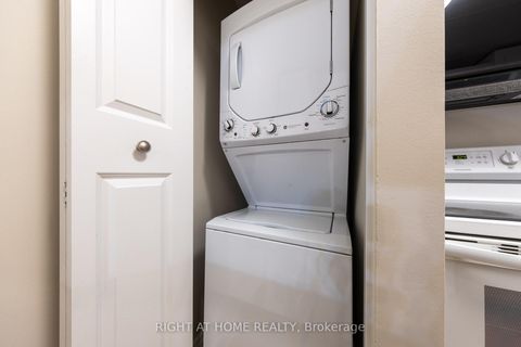 Photo 22 at 722 - 1450 Glen Abbey Gate, GA Glen Abbey, Oakville