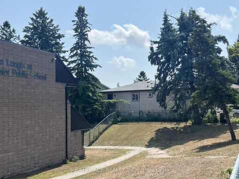 Photo 16 at 33 Crow Trail, Malvern, Toronto