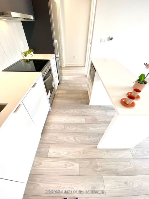 Photo 10 at 1017 - 8 TIPPETT Road, Clanton Park, Toronto