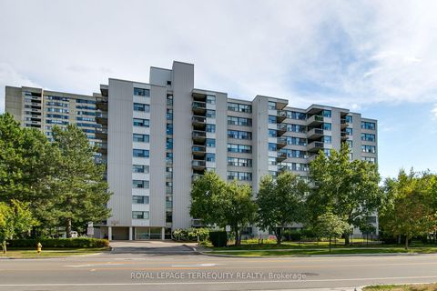 Photo 1 at 207 - 2500 Bridletowne Circle, L'Amoreaux, Toronto