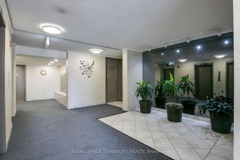 Photo 2 at 207 - 2500 Bridletowne Circle, L'Amoreaux, Toronto