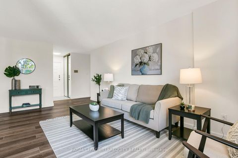 Photo 9 at 207 - 2500 Bridletowne Circle, L'Amoreaux, Toronto