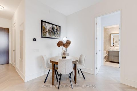 Photo 14 at 301 - 455 Wellington Street W, Waterfront Communities C1, Toronto