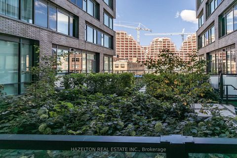 Photo 31 at 301 - 455 Wellington Street W, Waterfront Communities C1, Toronto