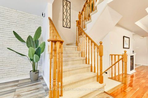 Photo 9 at 104 Roxton Road, RO River Oaks, Oakville