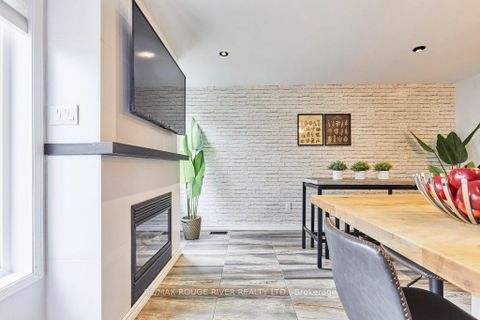 Photo 16 at 104 Roxton Road, RO River Oaks, Oakville