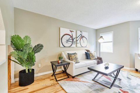 Photo 19 at 104 Roxton Road, RO River Oaks, Oakville