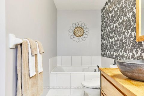 Photo 32 at 104 Roxton Road, RO River Oaks, Oakville