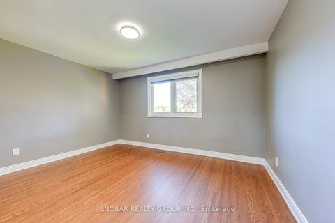 Photo 14 at 88 Poynter Drive, The Westway, Toronto