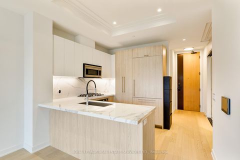 Photo 4 at 307 - 123 Maurice Drive, CO Central, Oakville