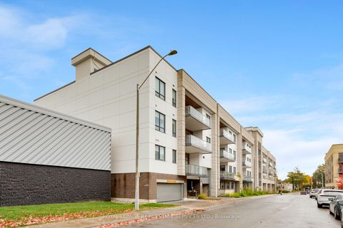 Photo 34 at 307 - 123 Maurice Drive, CO Central, Oakville