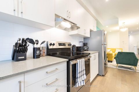 Photo 9 at 27 William Duncan Road, CFB, Toronto