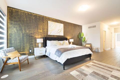 Photo 12 at 27 William Duncan Road, CFB, Toronto