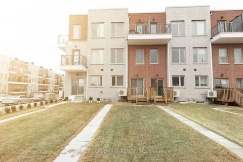 Photo 33 at 27 William Duncan Road, CFB, Toronto