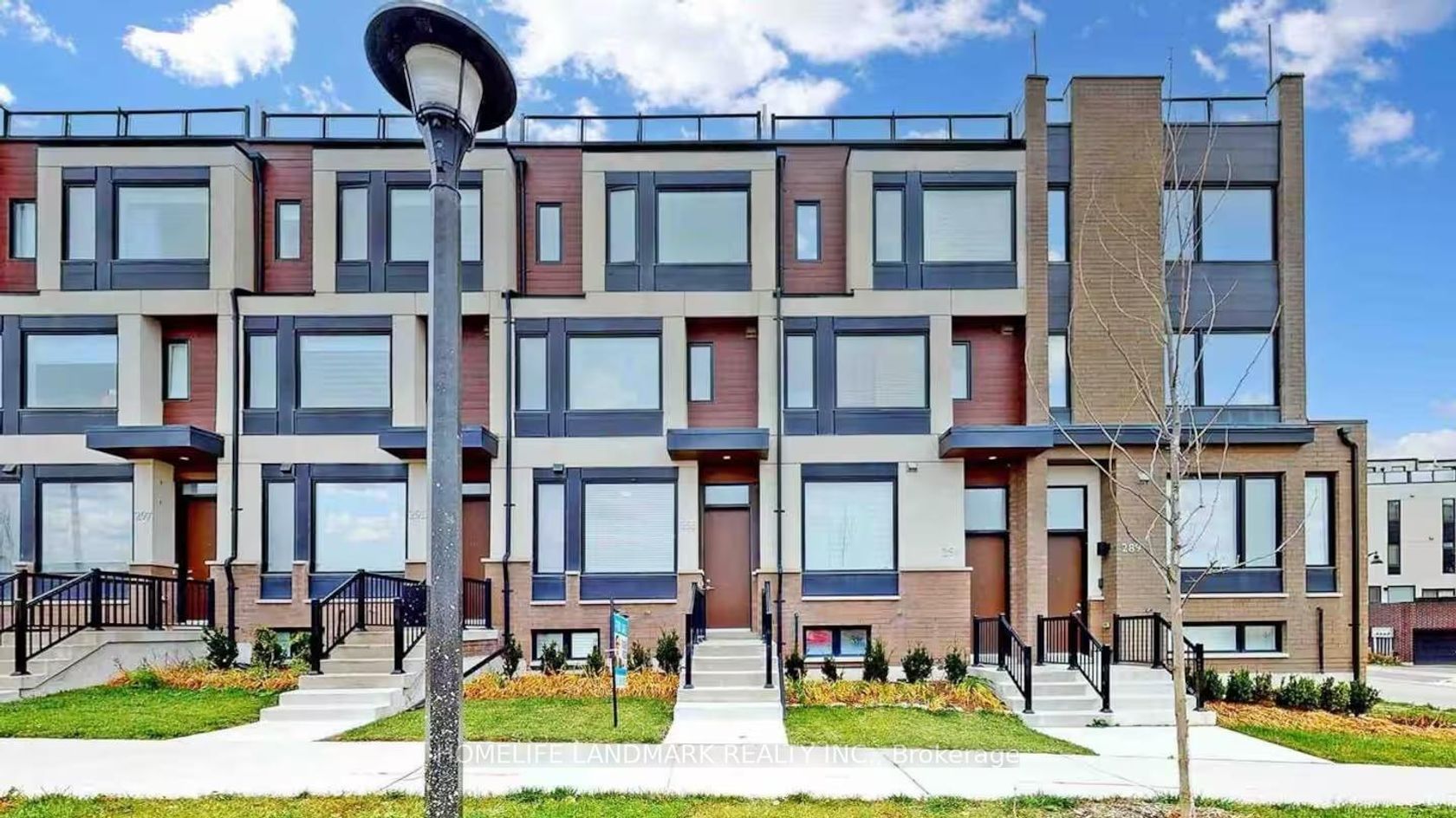 27 William Duncan Road, CFB, Toronto 