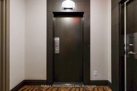 Photo 13 at 1601 - 28 Linden Street, North St. James Town, Toronto