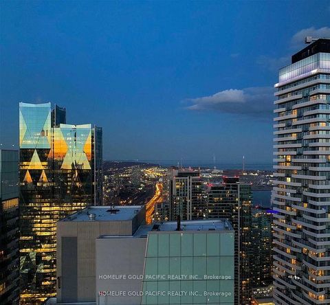 Photo 12 at 802 - 14 York Street, Waterfront Communities C1, Toronto