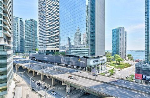 Photo 15 at 802 - 14 York Street, Waterfront Communities C1, Toronto