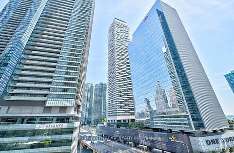 Photo 37 at 802 - 14 York Street, Waterfront Communities C1, Toronto