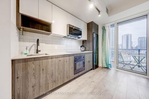 Photo 8 at 717 - 5 Defries Street, Regent Park, Toronto