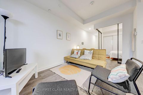 Photo 12 at 717 - 5 Defries Street, Regent Park, Toronto