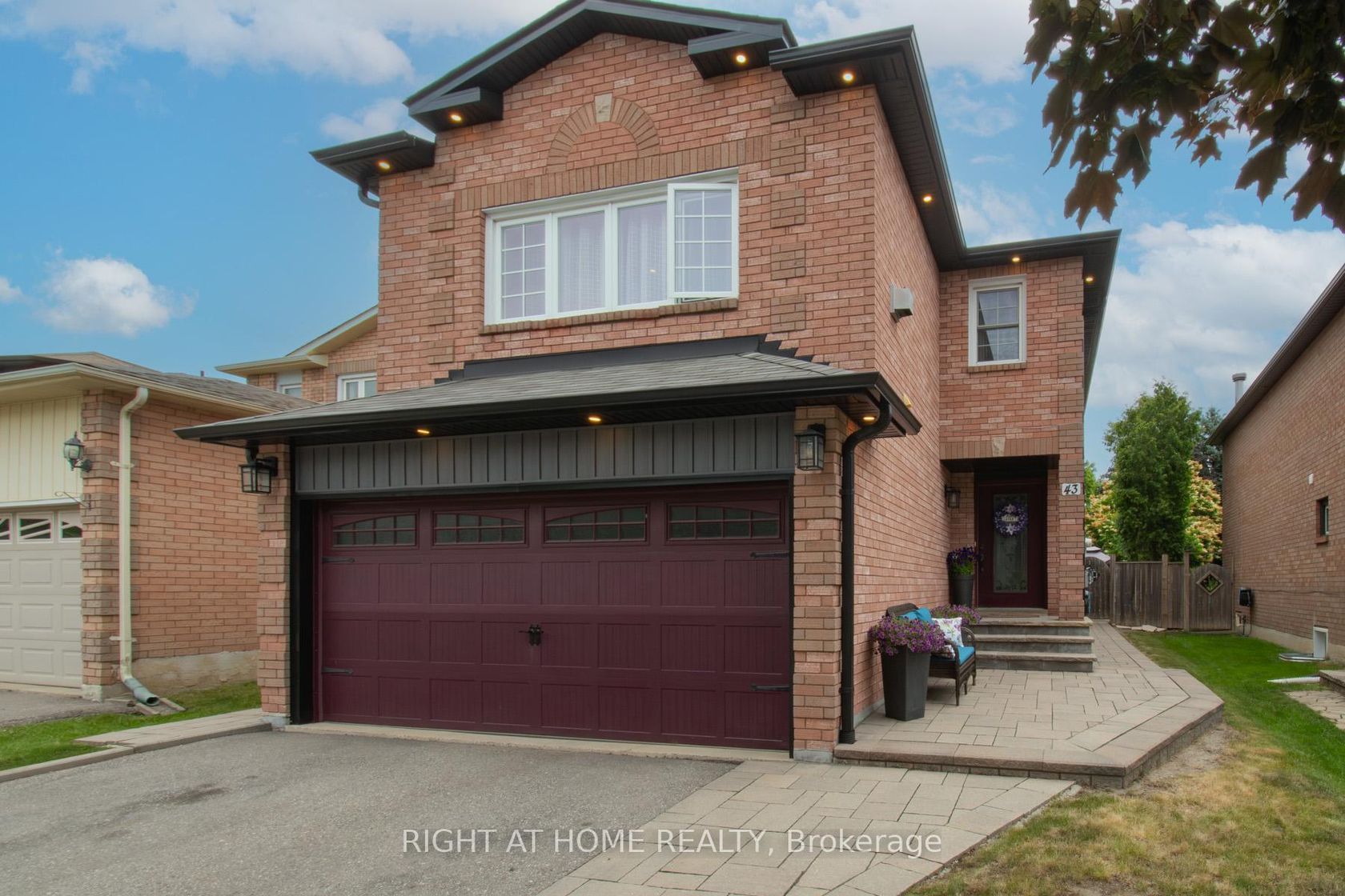 43 Squire Drive, Devonsleigh, Richmond Hill 
