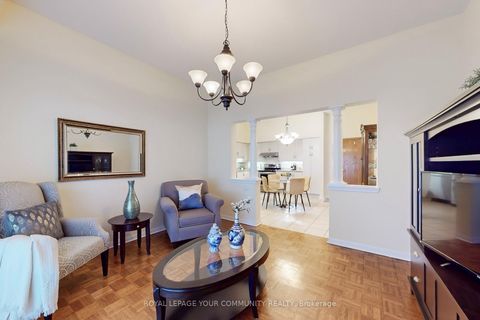 Photo 2 at 114 - 2502 Rutherford Road, Maple, Vaughan