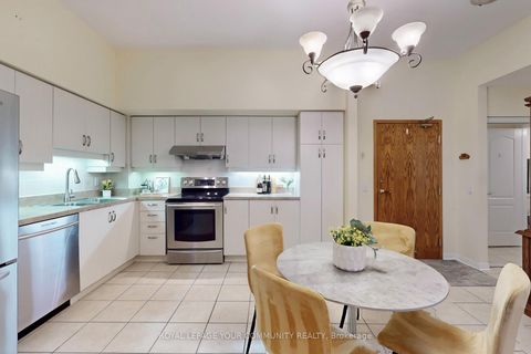 Photo 8 at 114 - 2502 Rutherford Road, Maple, Vaughan