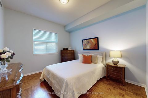 Photo 17 at 114 - 2502 Rutherford Road, Maple, Vaughan