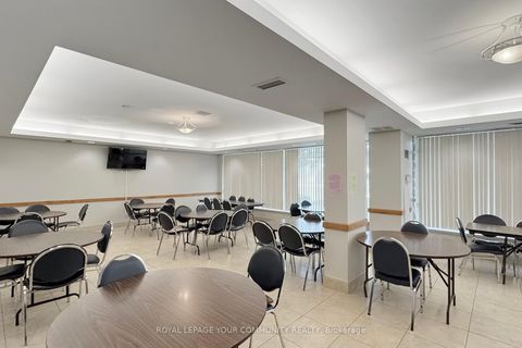 Photo 35 at 114 - 2502 Rutherford Road, Maple, Vaughan