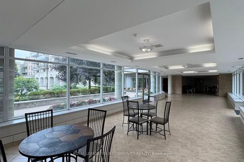 Photo 36 at 114 - 2502 Rutherford Road, Maple, Vaughan