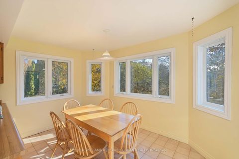 Photo 9 at 62 Devlin Place, Aurora Highlands, Aurora