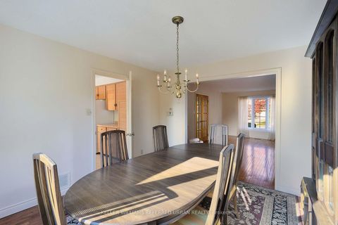 Photo 11 at 62 Devlin Place, Aurora Highlands, Aurora