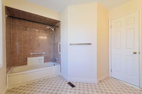 Photo 18 at 62 Devlin Place, Aurora Highlands, Aurora