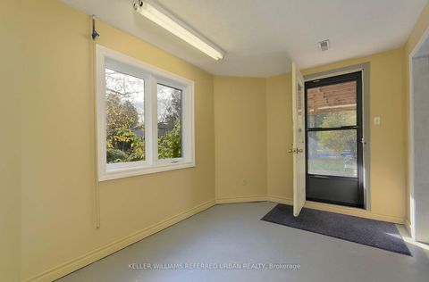 Photo 30 at 62 Devlin Place, Aurora Highlands, Aurora