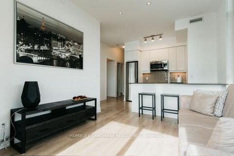 Photo 1 at 234 - 9471 Yonge Street S, Observatory, Richmond Hill