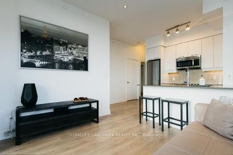 Photo 3 at 234 - 9471 Yonge Street S, Observatory, Richmond Hill