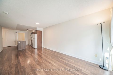 Photo 10 at 901 - 2191 Yonge Street, Mount Pleasant West, Toronto