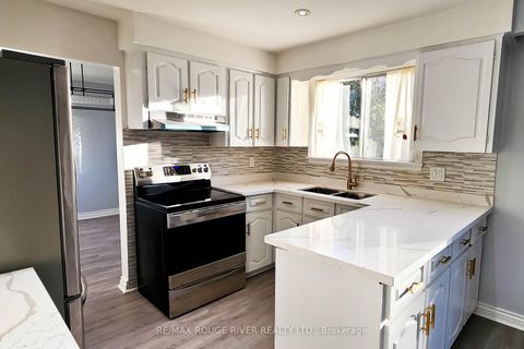 Photo 10 at 22 Annabelle Drive, Jamestown, Toronto