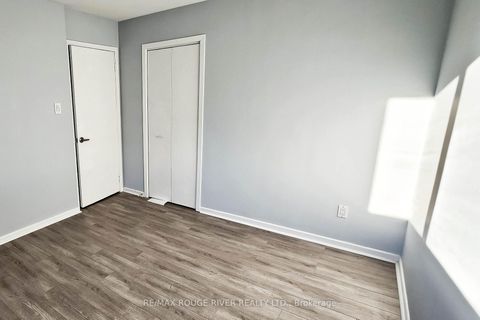 Photo 23 at 22 Annabelle Drive, Jamestown, Toronto