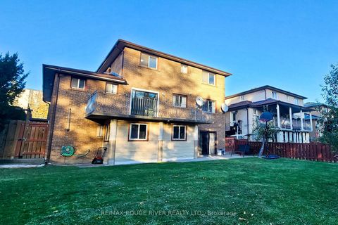 Photo 36 at 22 Annabelle Drive, Jamestown, Toronto