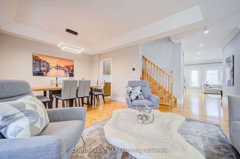 Photo 7 at 21 Haven Road, Patterson, Vaughan