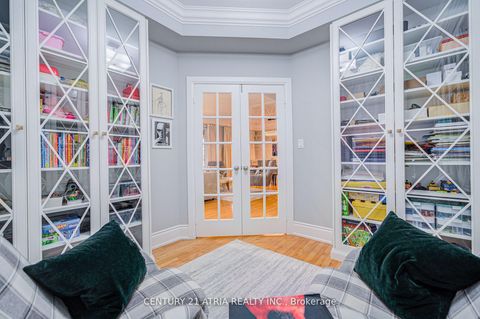 Photo 11 at 21 Haven Road, Patterson, Vaughan