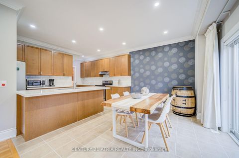 Photo 17 at 21 Haven Road, Patterson, Vaughan