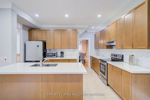 Photo 18 at 21 Haven Road, Patterson, Vaughan